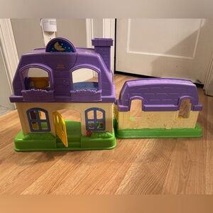 2008 fisher-Price little people happy sounds family dollhouse